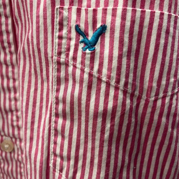 American Eagle Outfitters Mens Long Sleeve
Button Down Size XL Pink & White - Picture 4 of 6